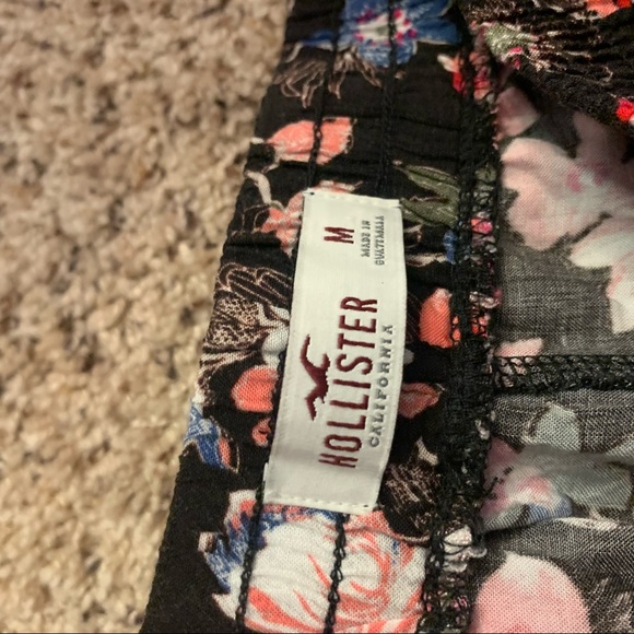 Hollister flows shorts - Picture 3 of 4